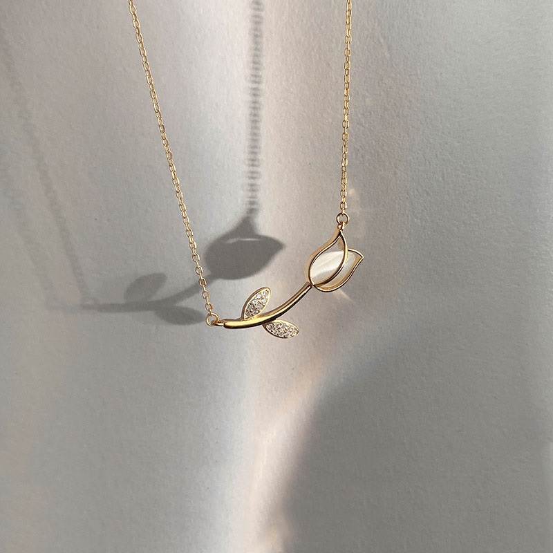 Birth Flower Necklace - Edelstahl-Halskette mit Rosen- und Tulpen-Kristallanhänger für